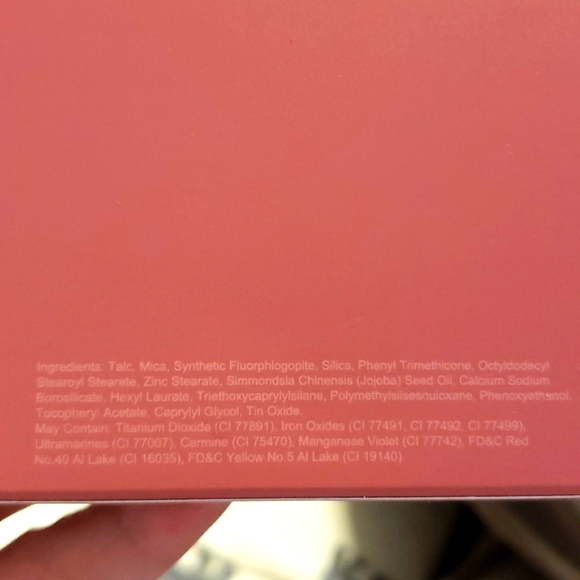 VIOLET VOSS BERRIES N' CREAM DREAMS EYESHADOW PALETTE NIB NEW IN BOX - Picture 4 of 11